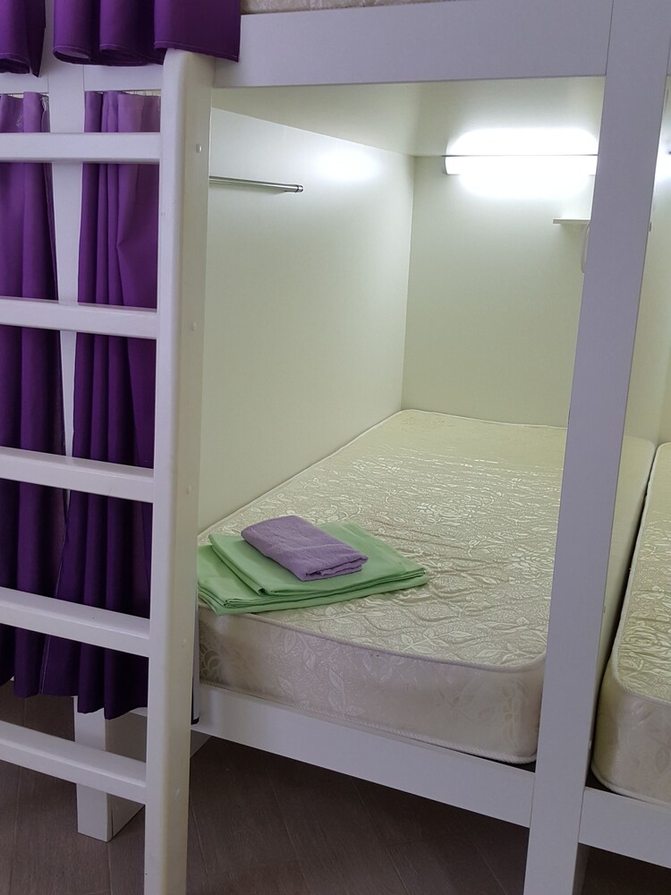 Hostel Friday