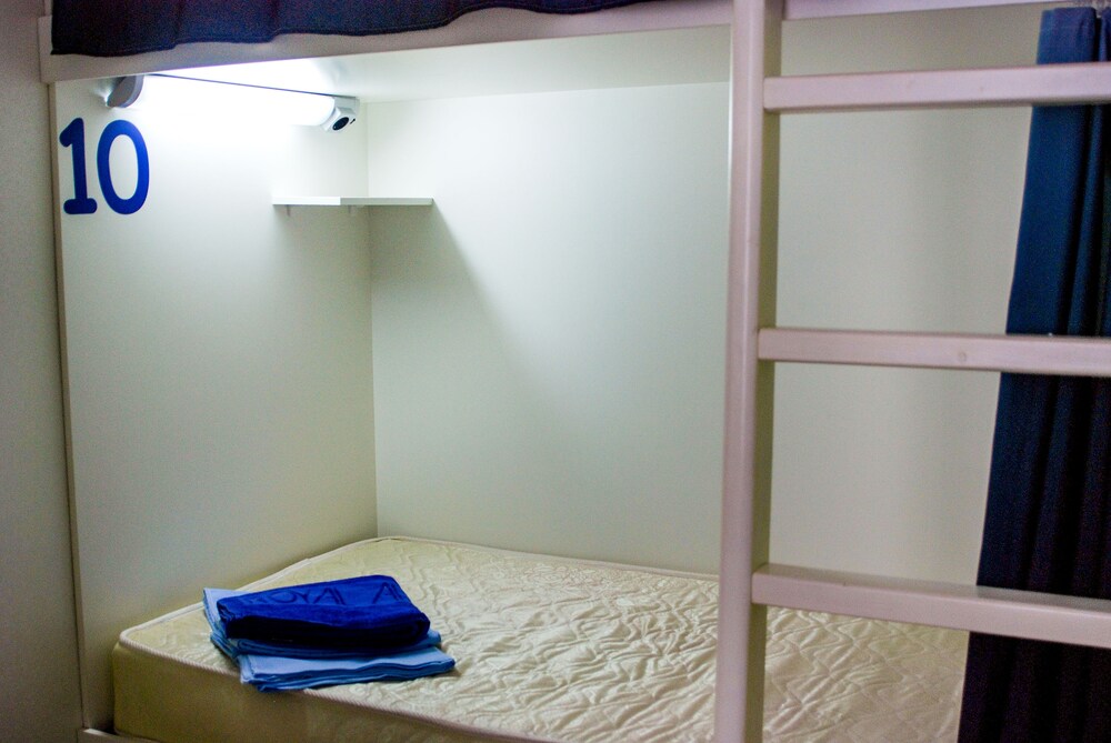 Hostel Friday