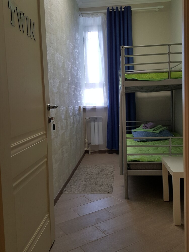Hostel Friday