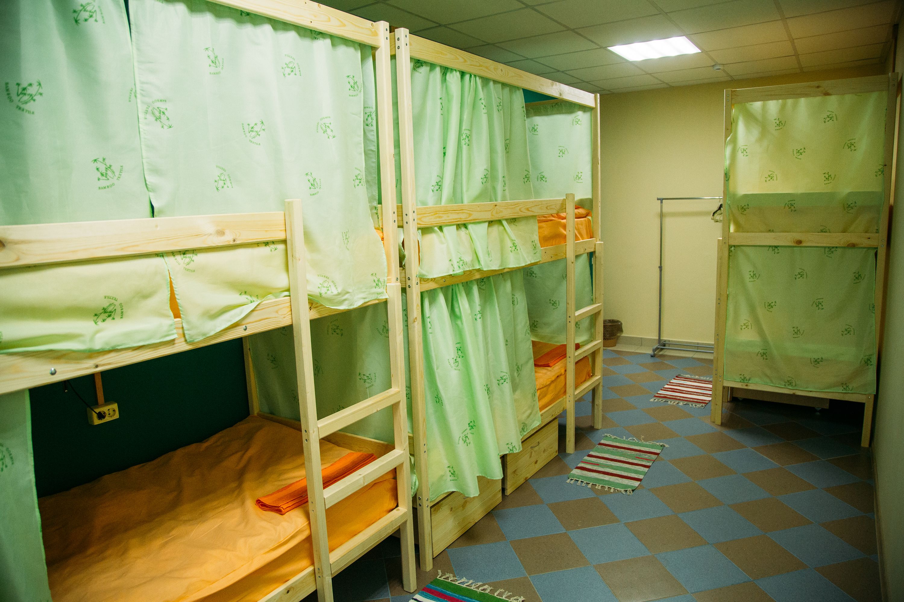 Nice Hostel on Peterburgskaya
