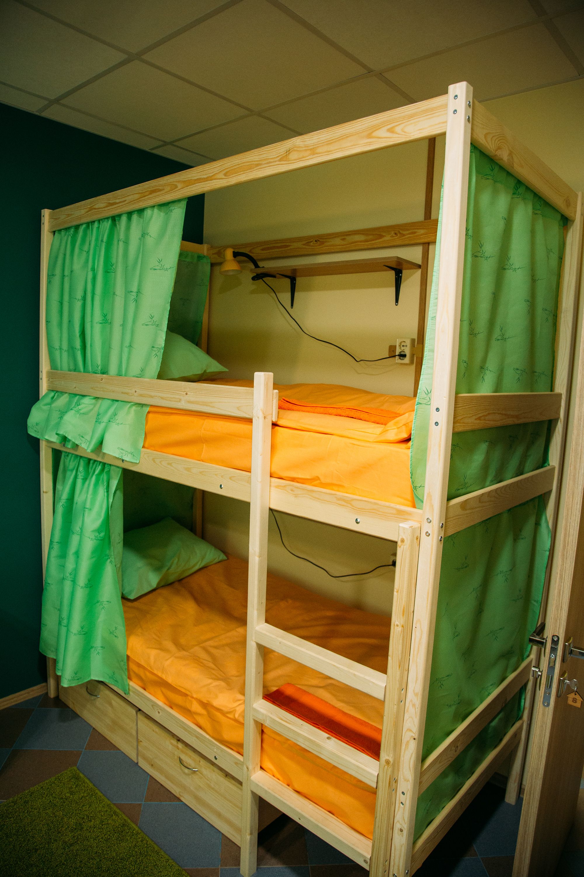 Nice Hostel on Peterburgskaya