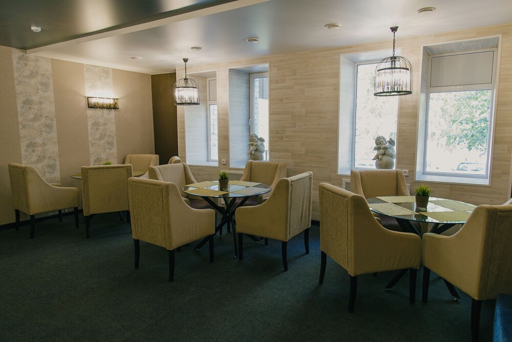 Alliance Hotel
