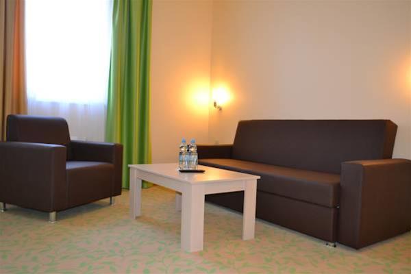 Open City Hotel