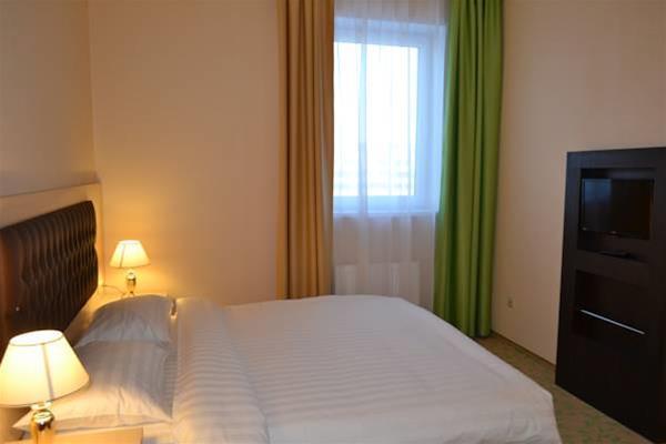 Open City Hotel