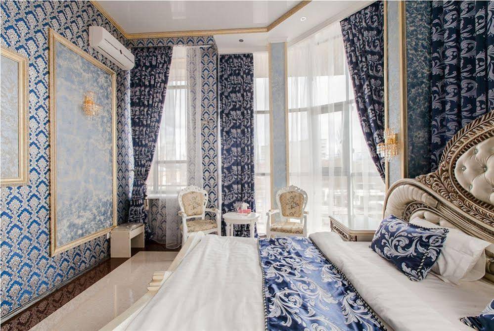 Golden House Hotel