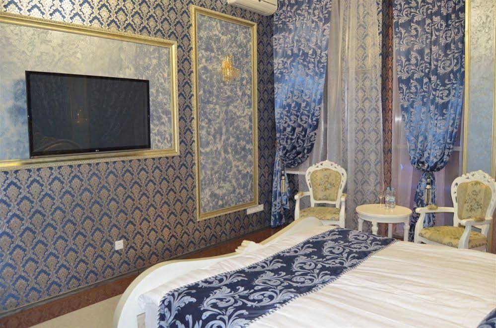 Golden House Hotel