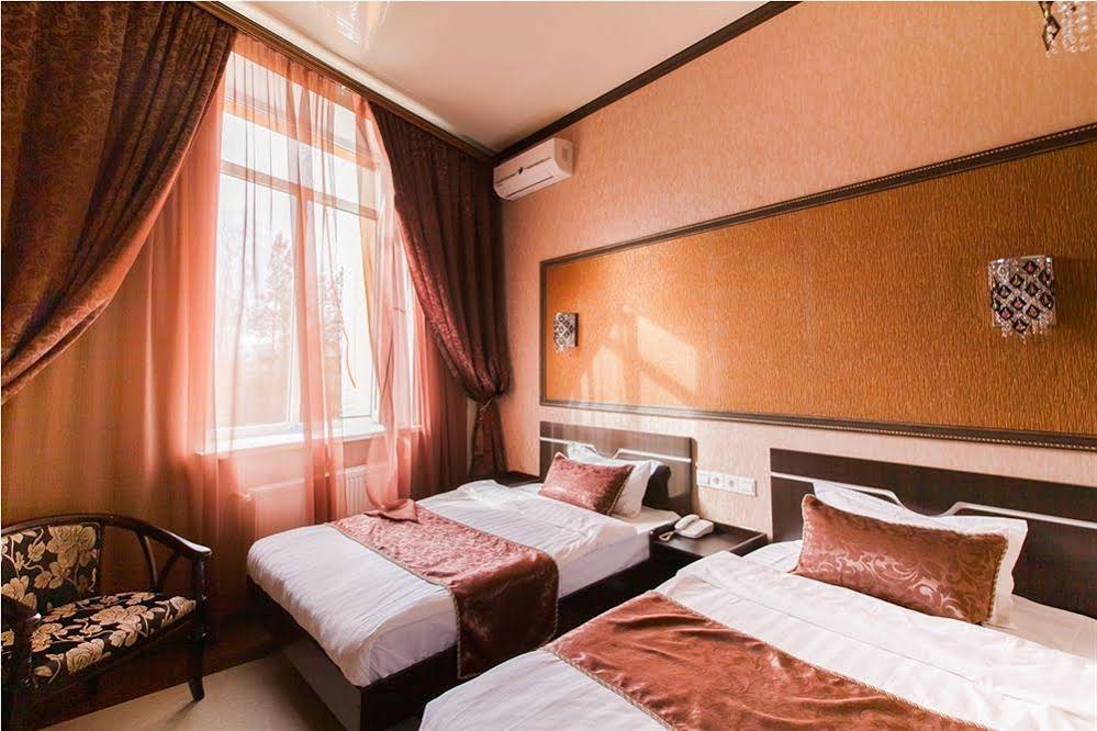 Golden House Hotel