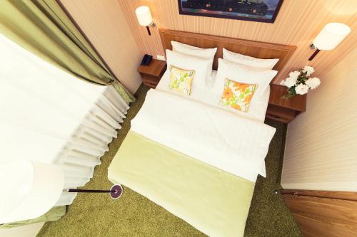 Countries Hotel
