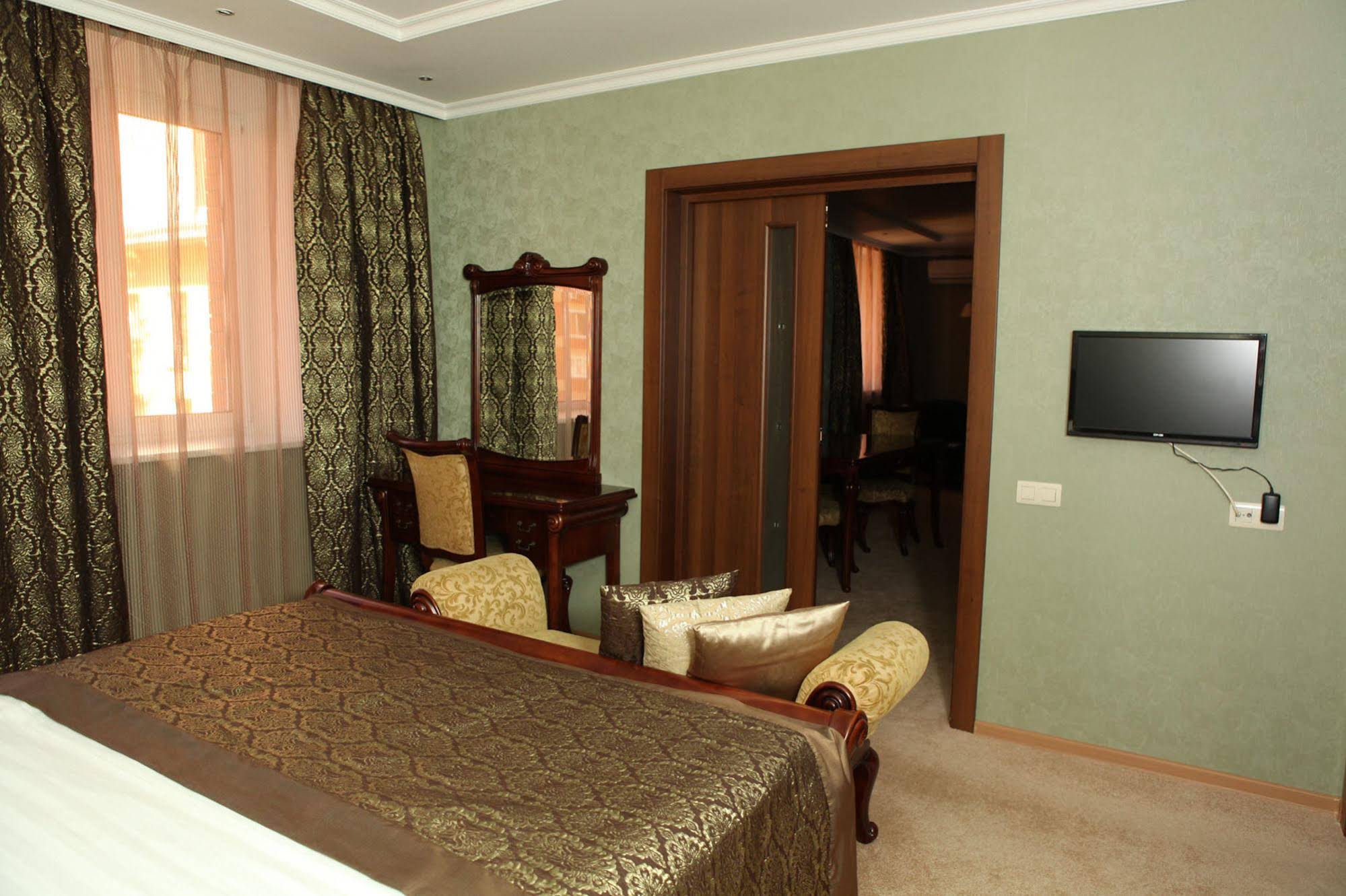 Hotel Kiev