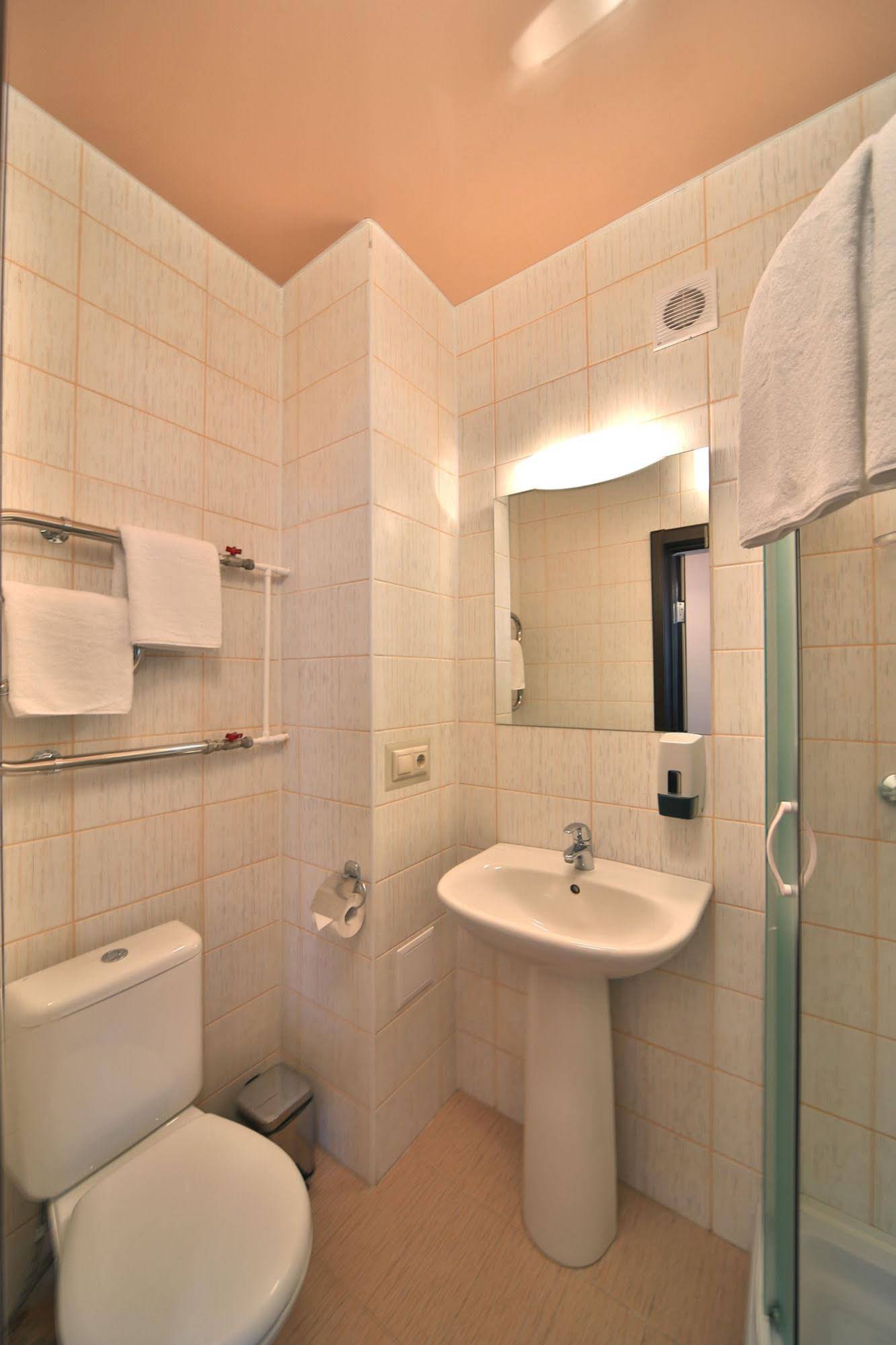 Hotel Sovremennik