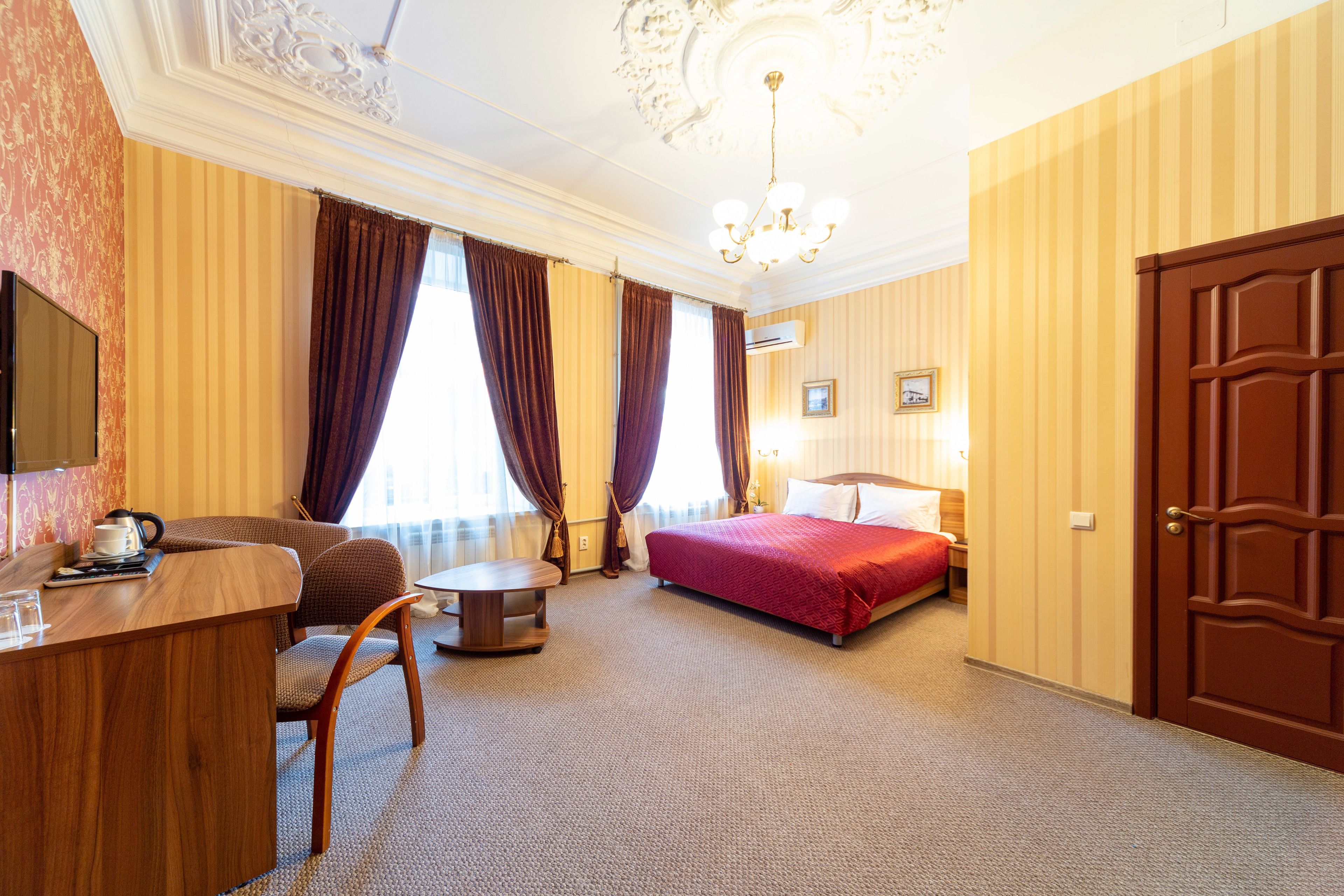 Na Dvoryanskoy Hotel