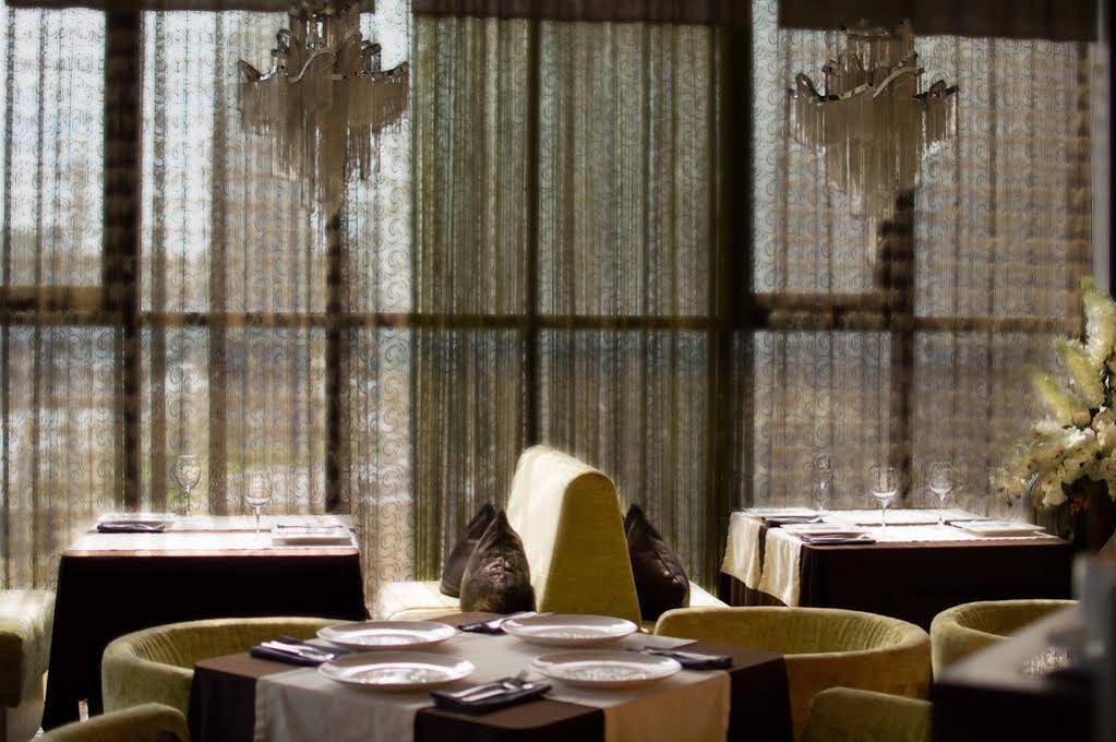 X&O Hotel