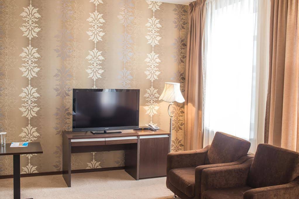 Kristall Hotel