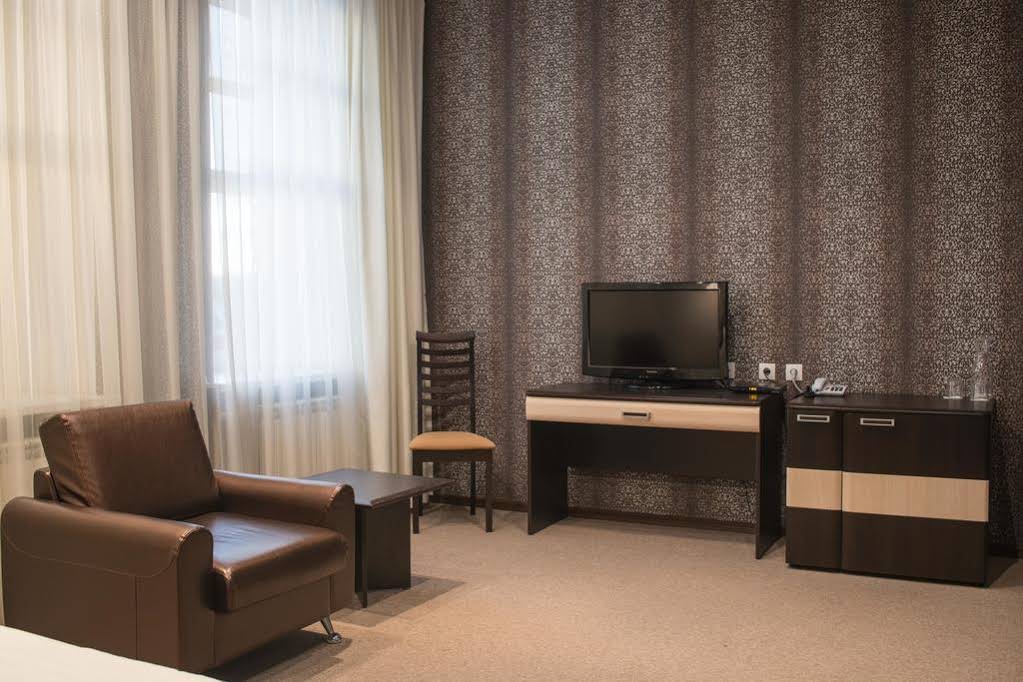 Kristall Hotel