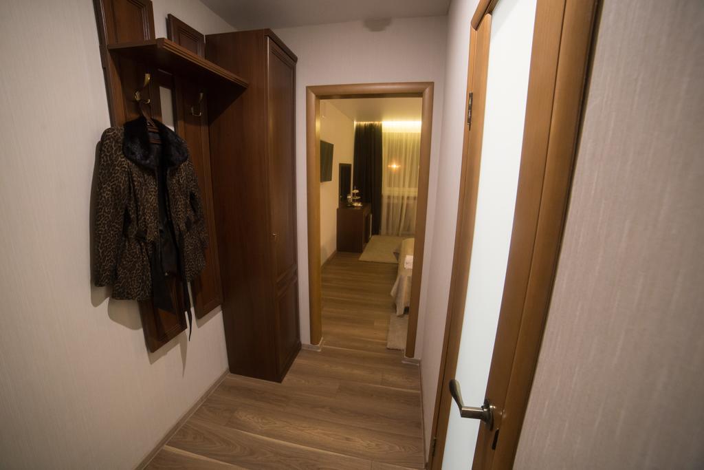 Hotel Oktyabrskaya