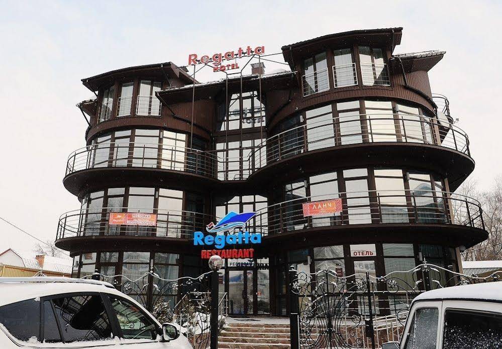 Regatta Hotel