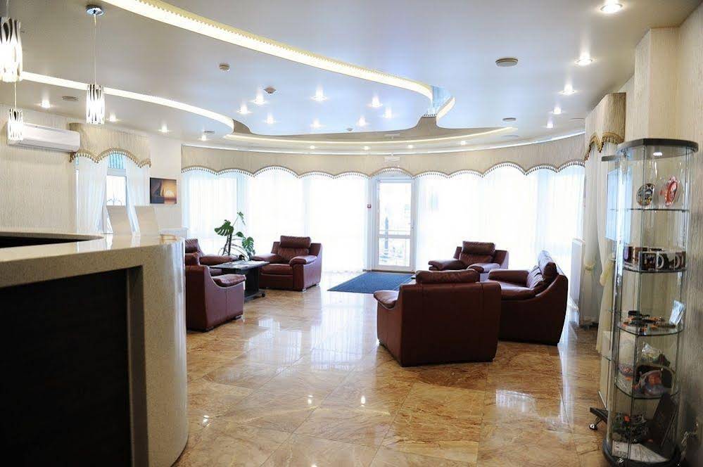 Regatta Hotel