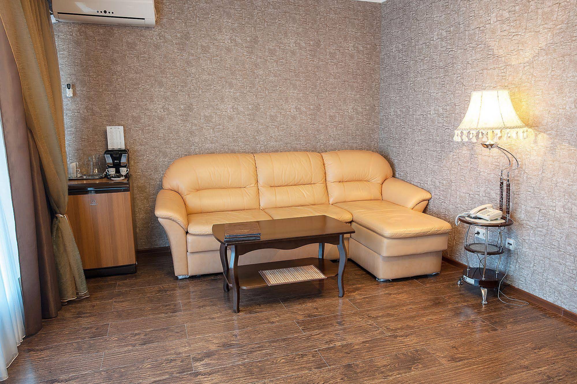 Hotel Astoria