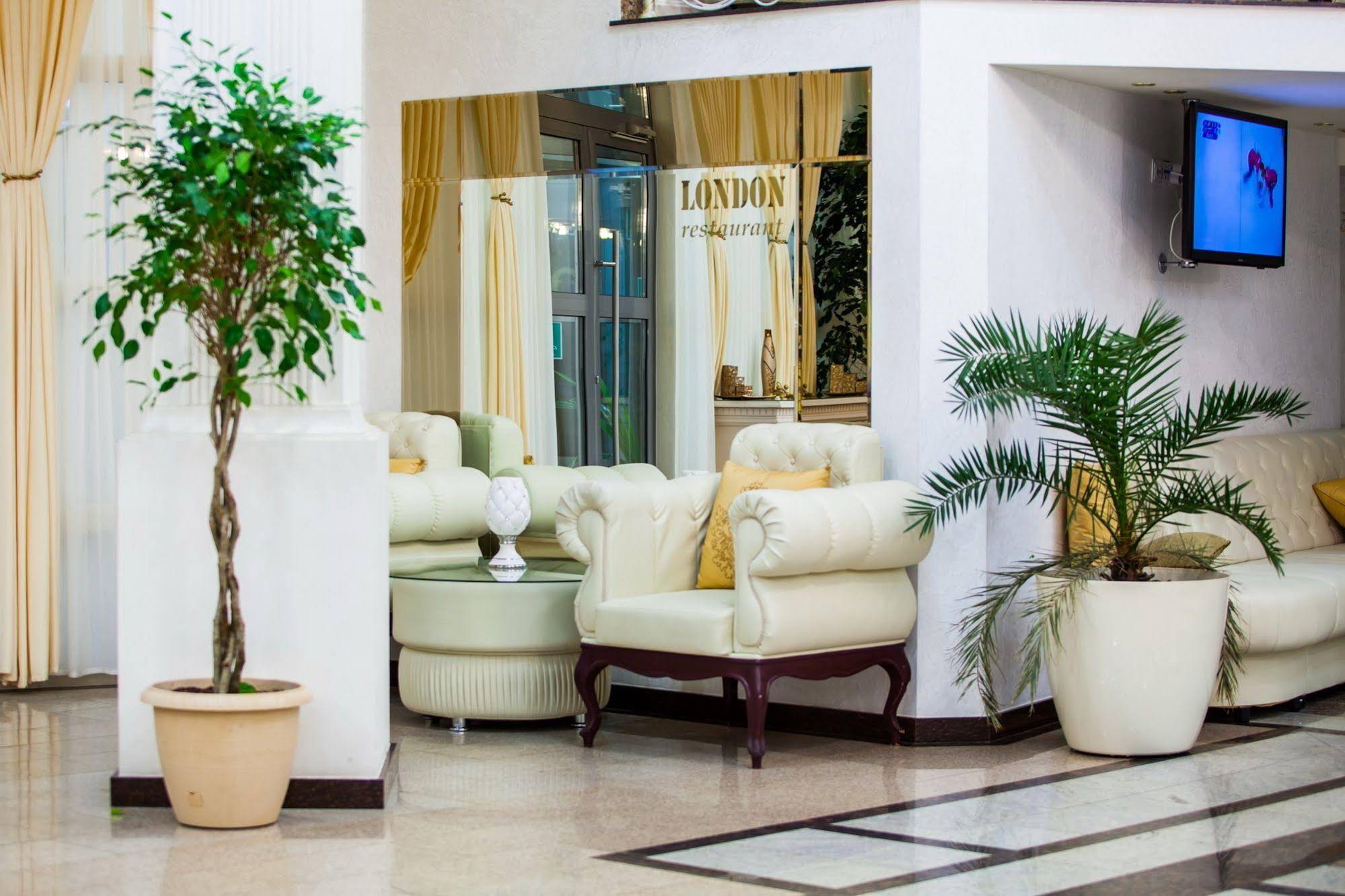 Hotel Ring