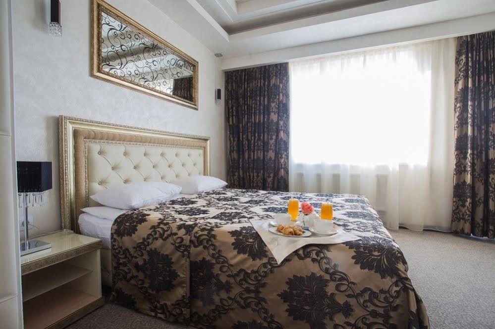 Hotel Ring