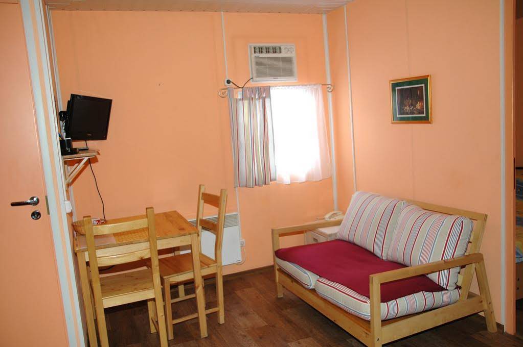 Campo Volit Hotel