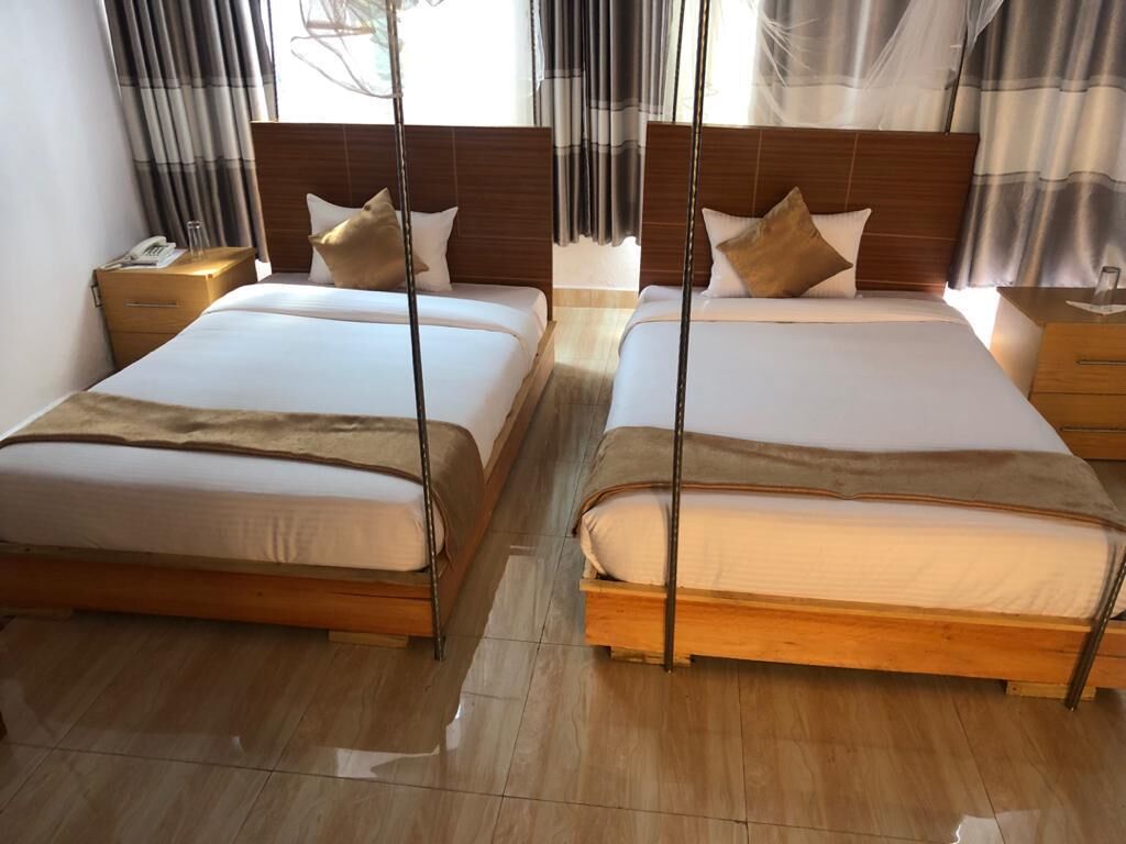 Chimpanzee Lodge