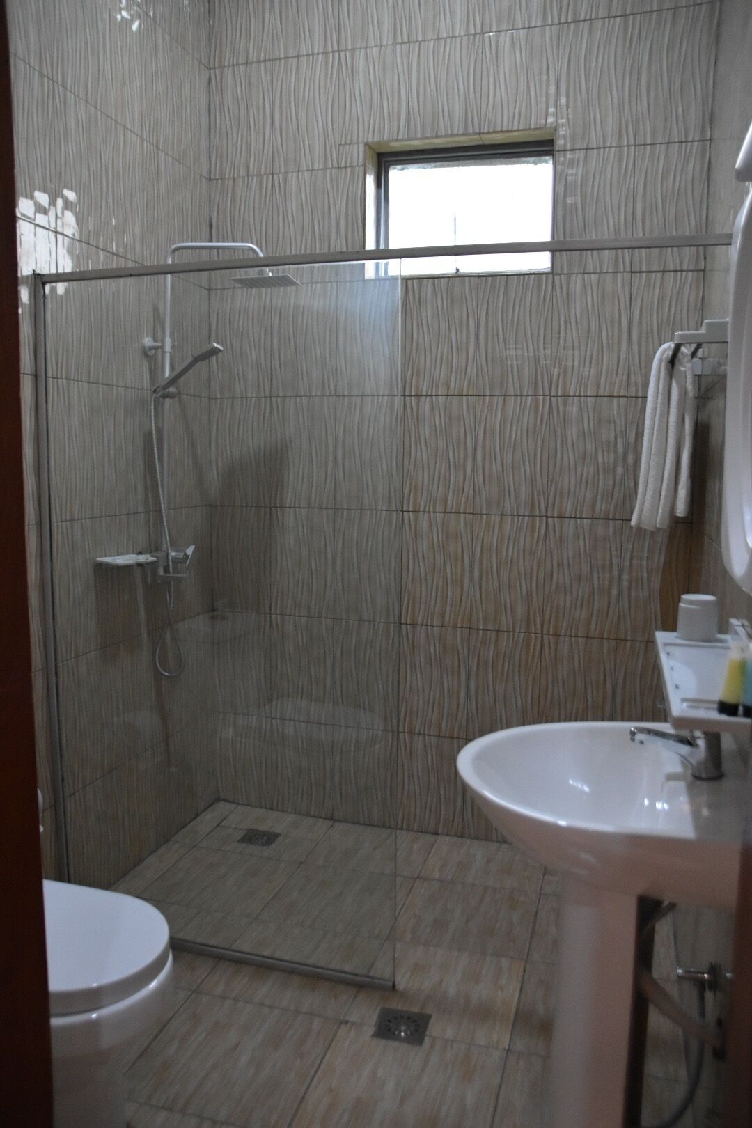 Chimpanzee Lodge