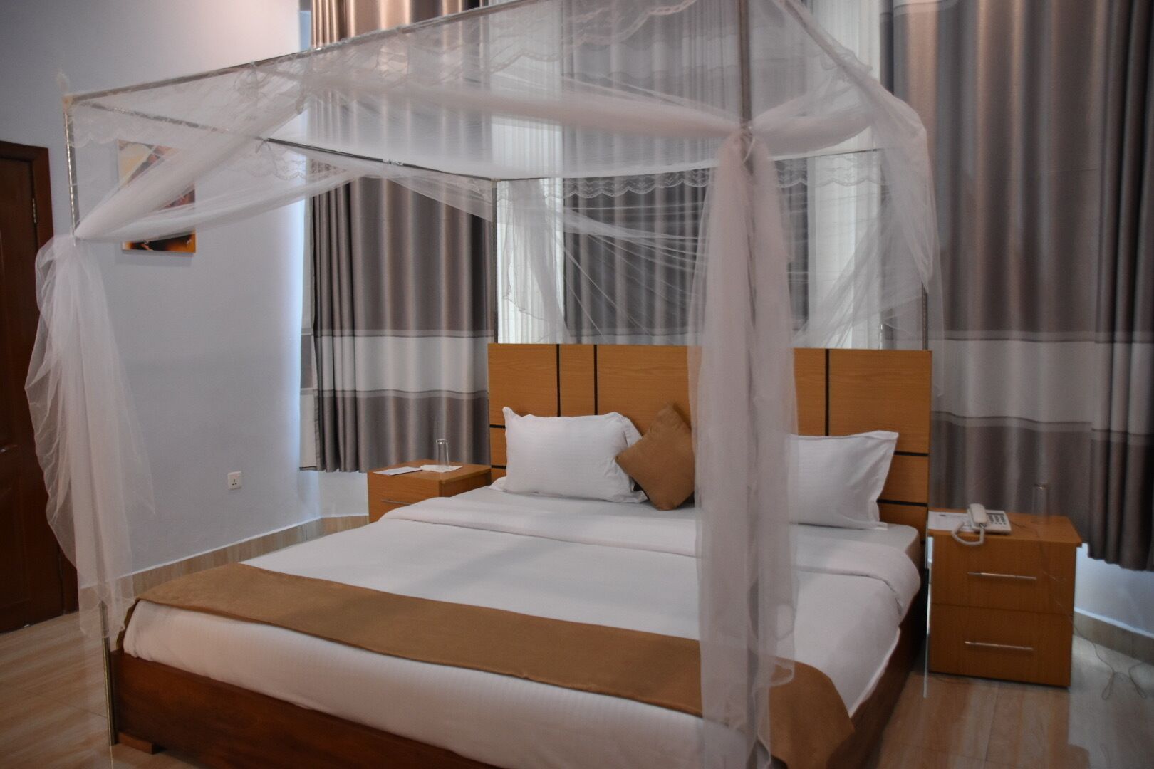 Chimpanzee Lodge