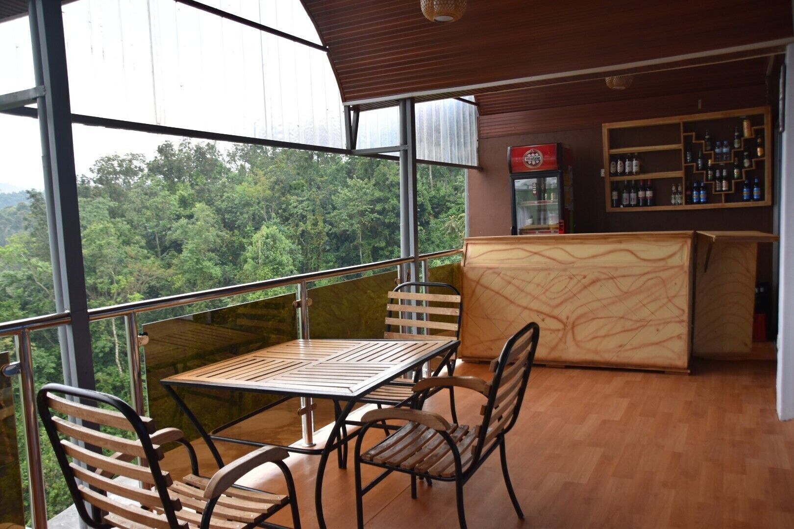 Chimpanzee Lodge
