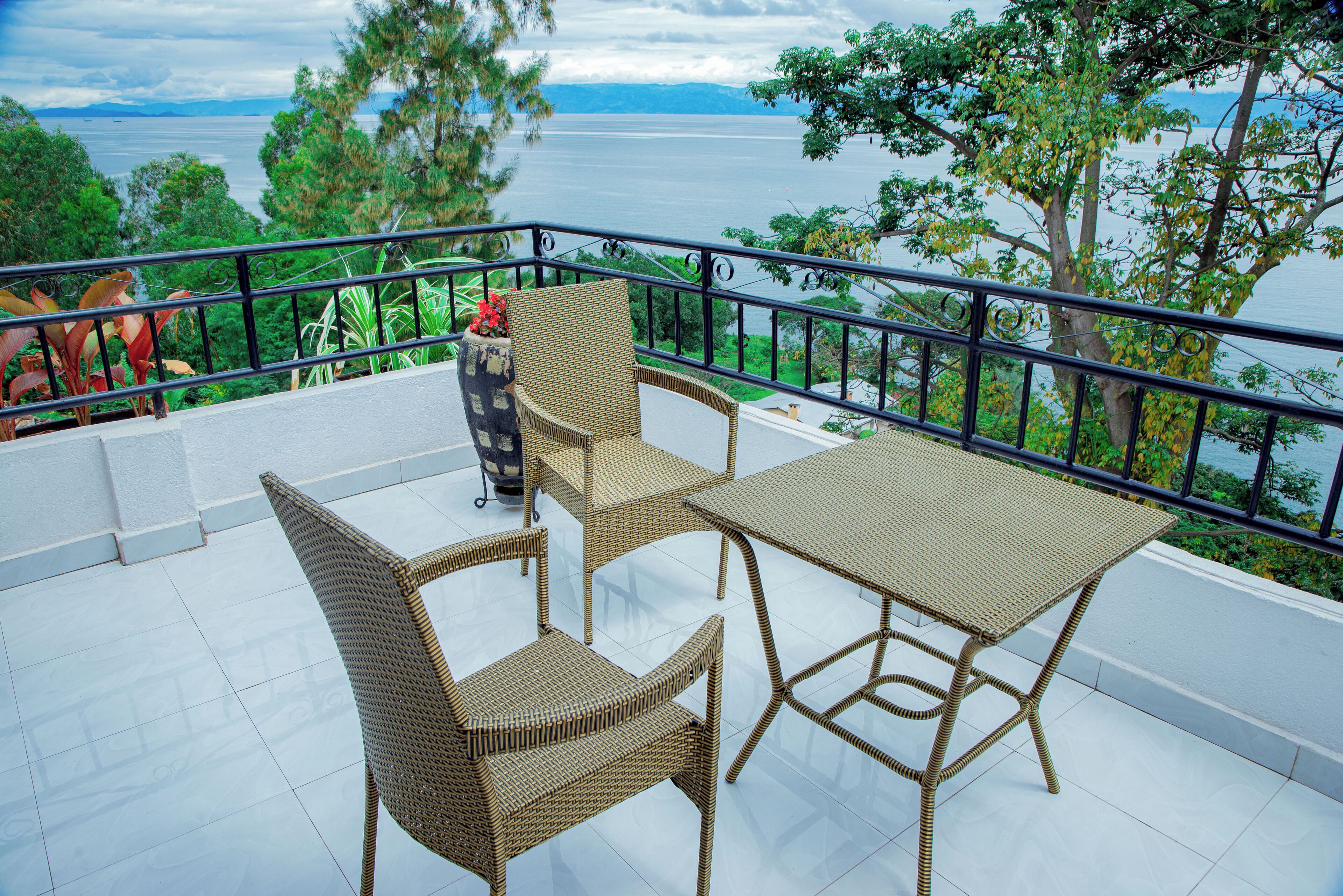 Kigufi Hill Hotel