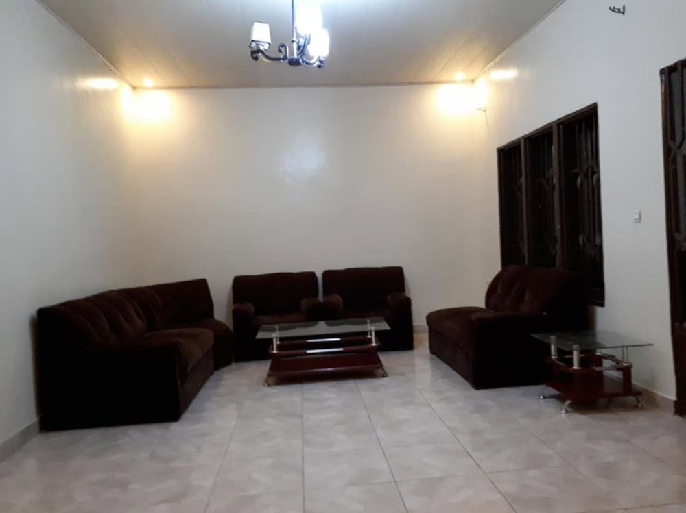 Airport First Choice Luxury Motel