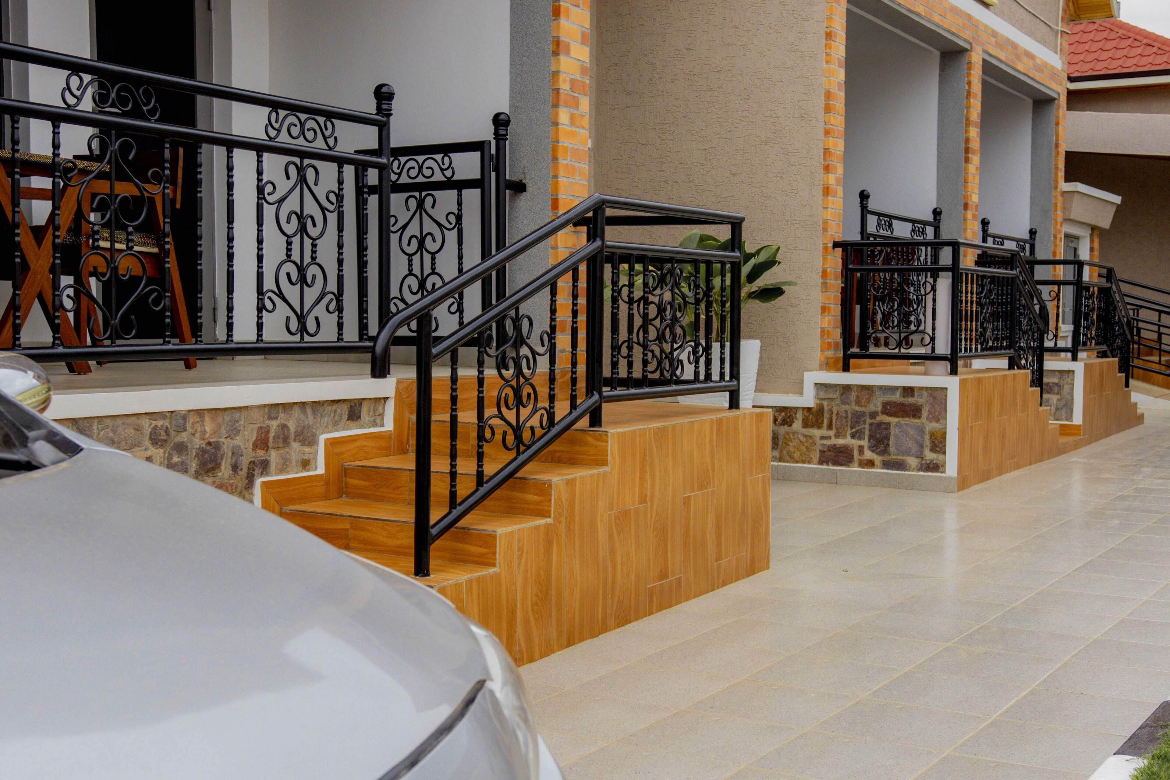 Ally Ngali Motel
