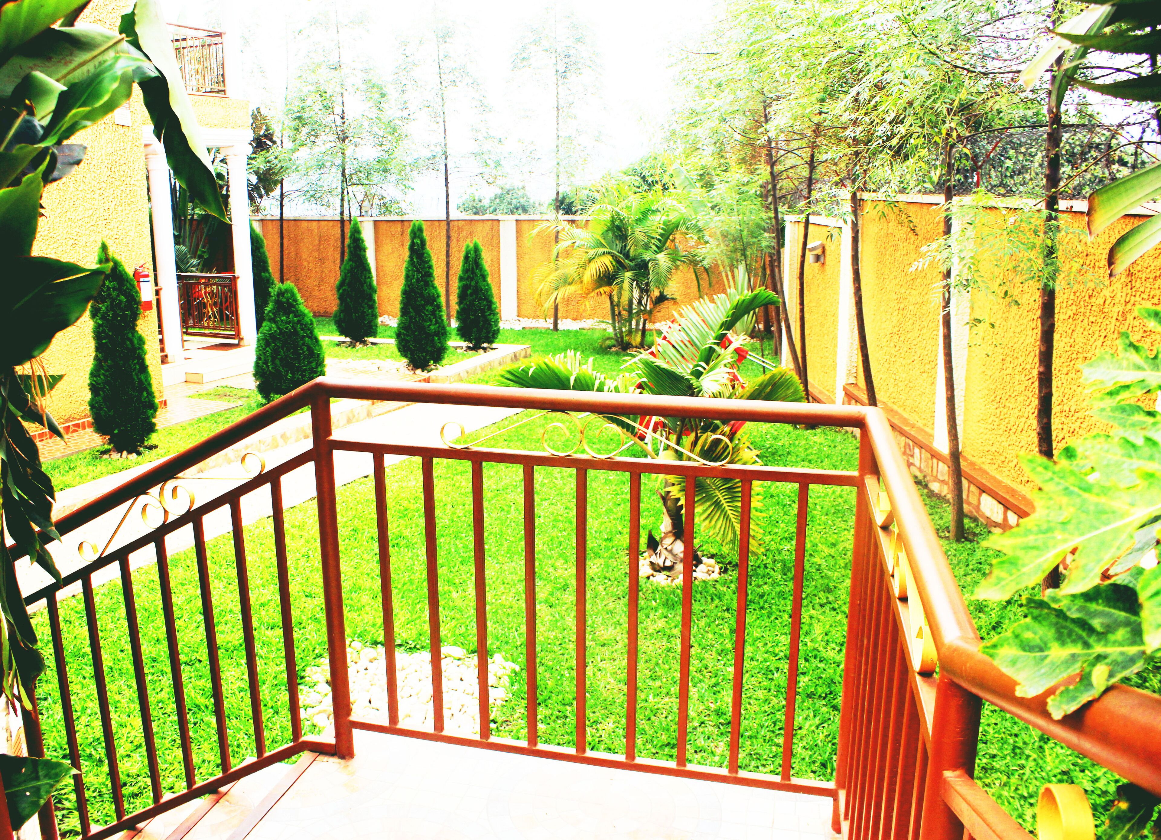 Green View Hotel