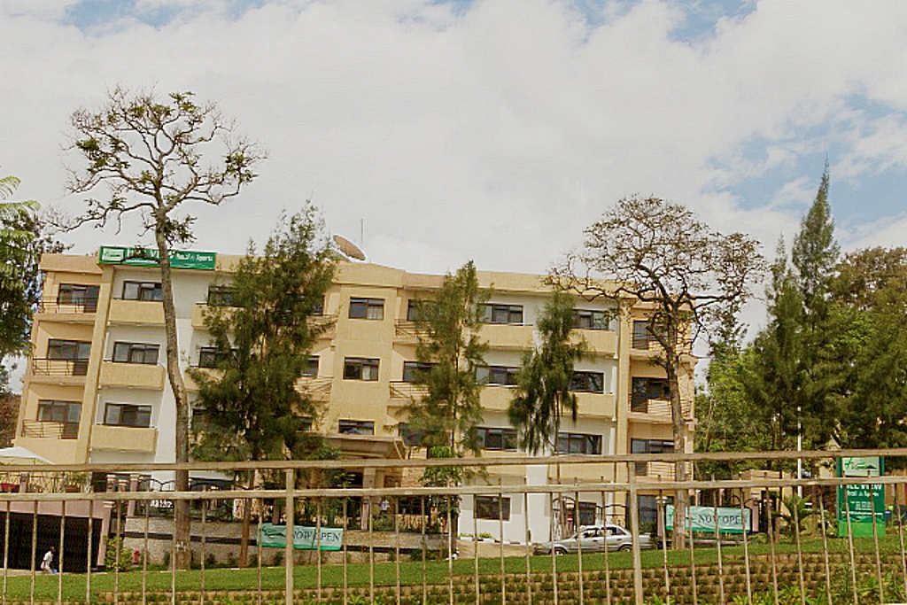 Hill View Hotel & Apartments