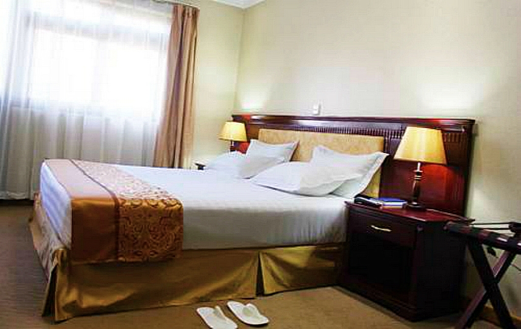 Hill View Hotel & Apartments