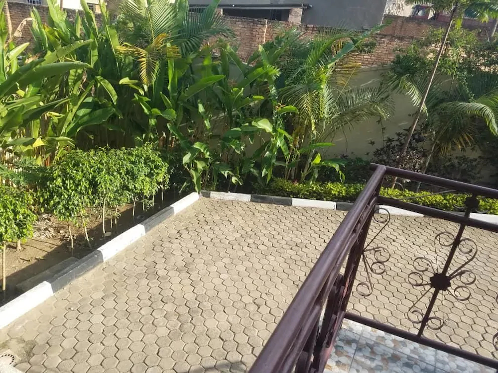 Kingsmen Suites