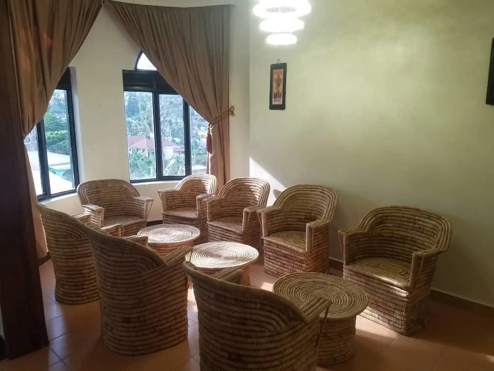 Kingsmen Suites