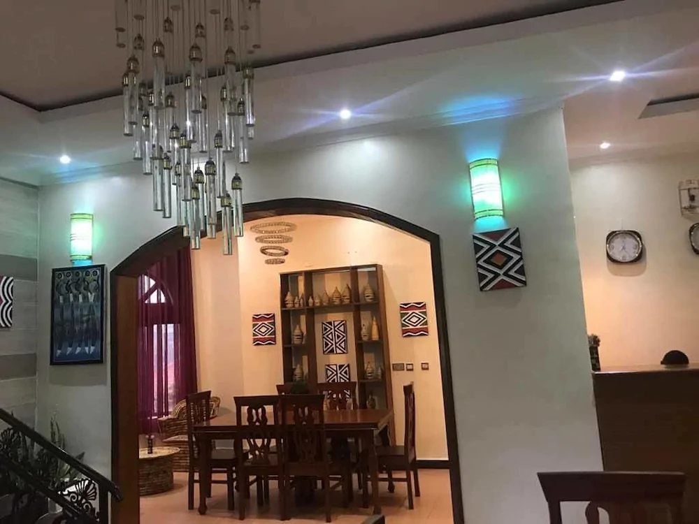 Kingsmen Suites