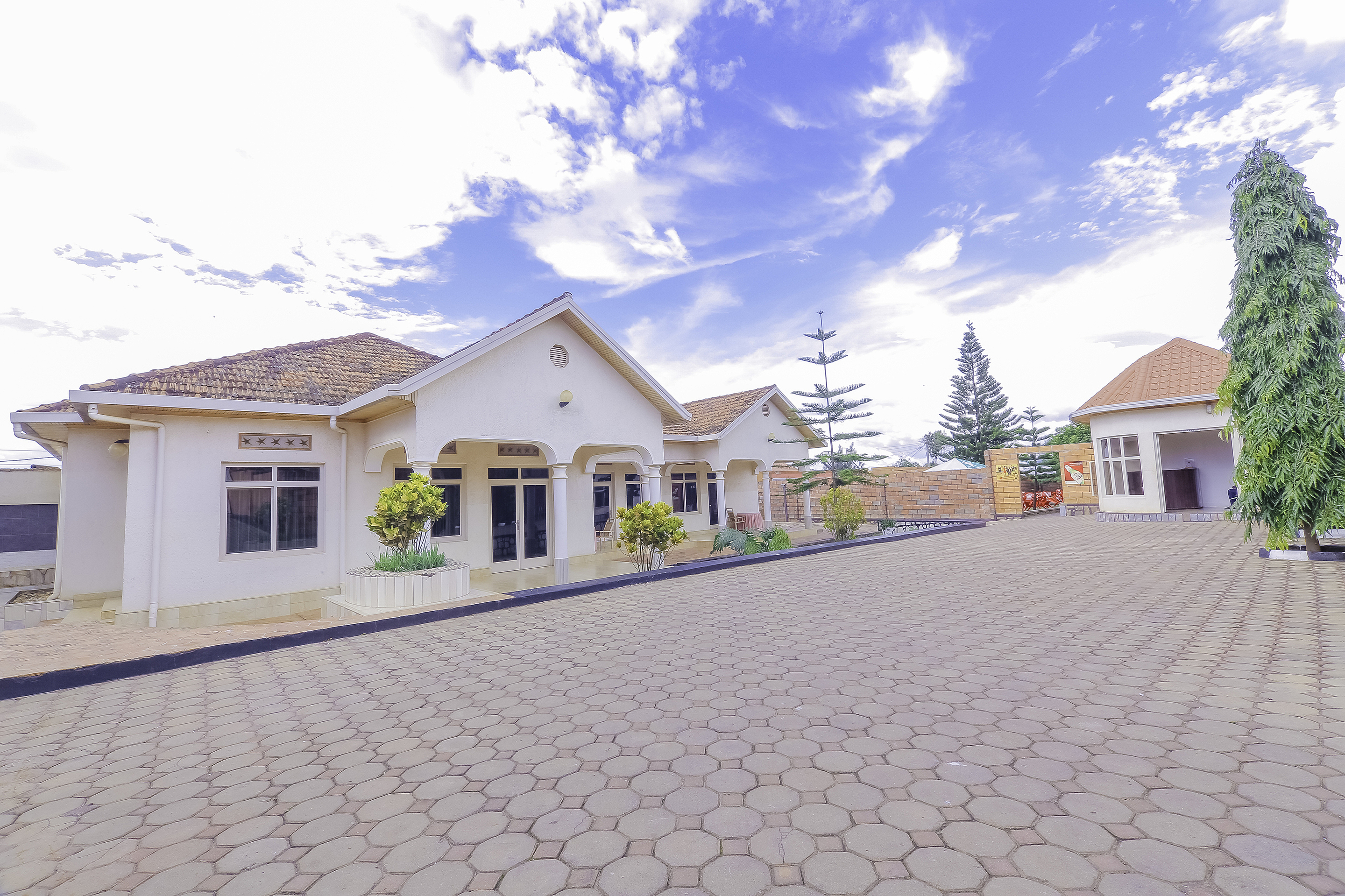 Martin Aviator Hotel