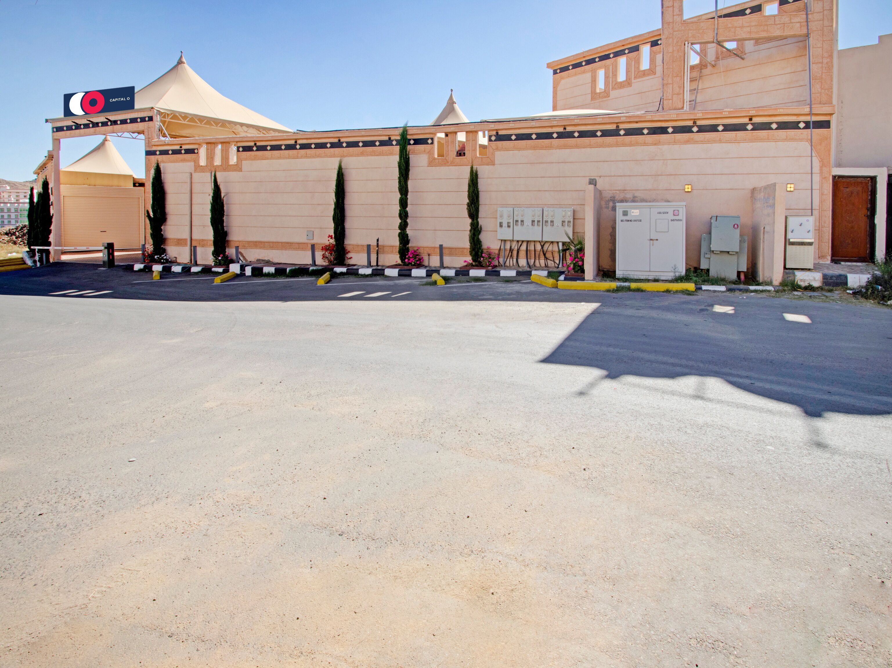 Capital O 599 Beautat Resort