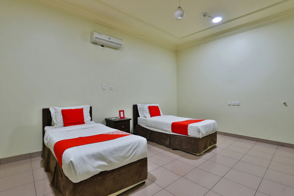 OYO 410 Diamy Apartments