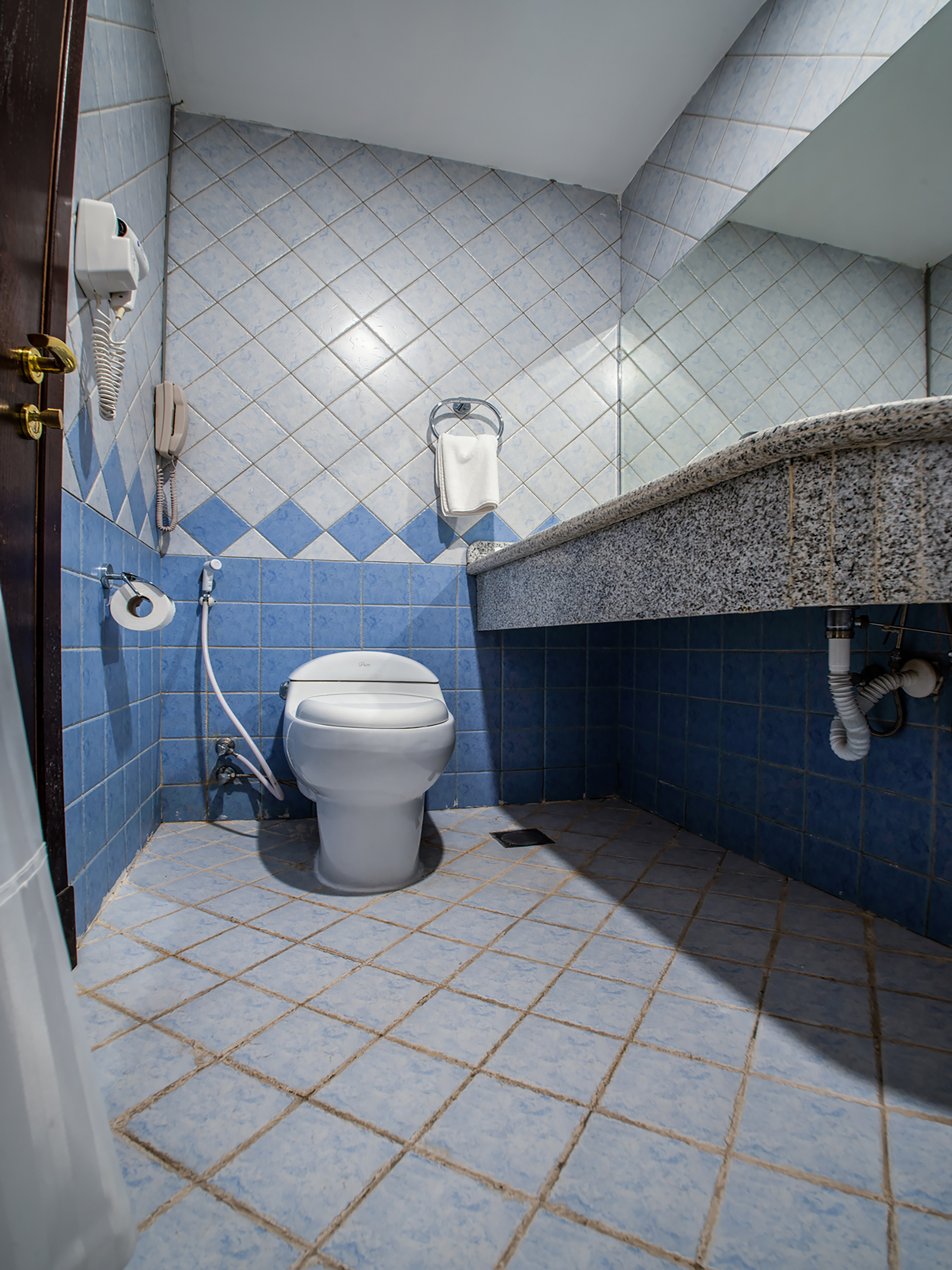 Eastward Hotel by OYO Rooms