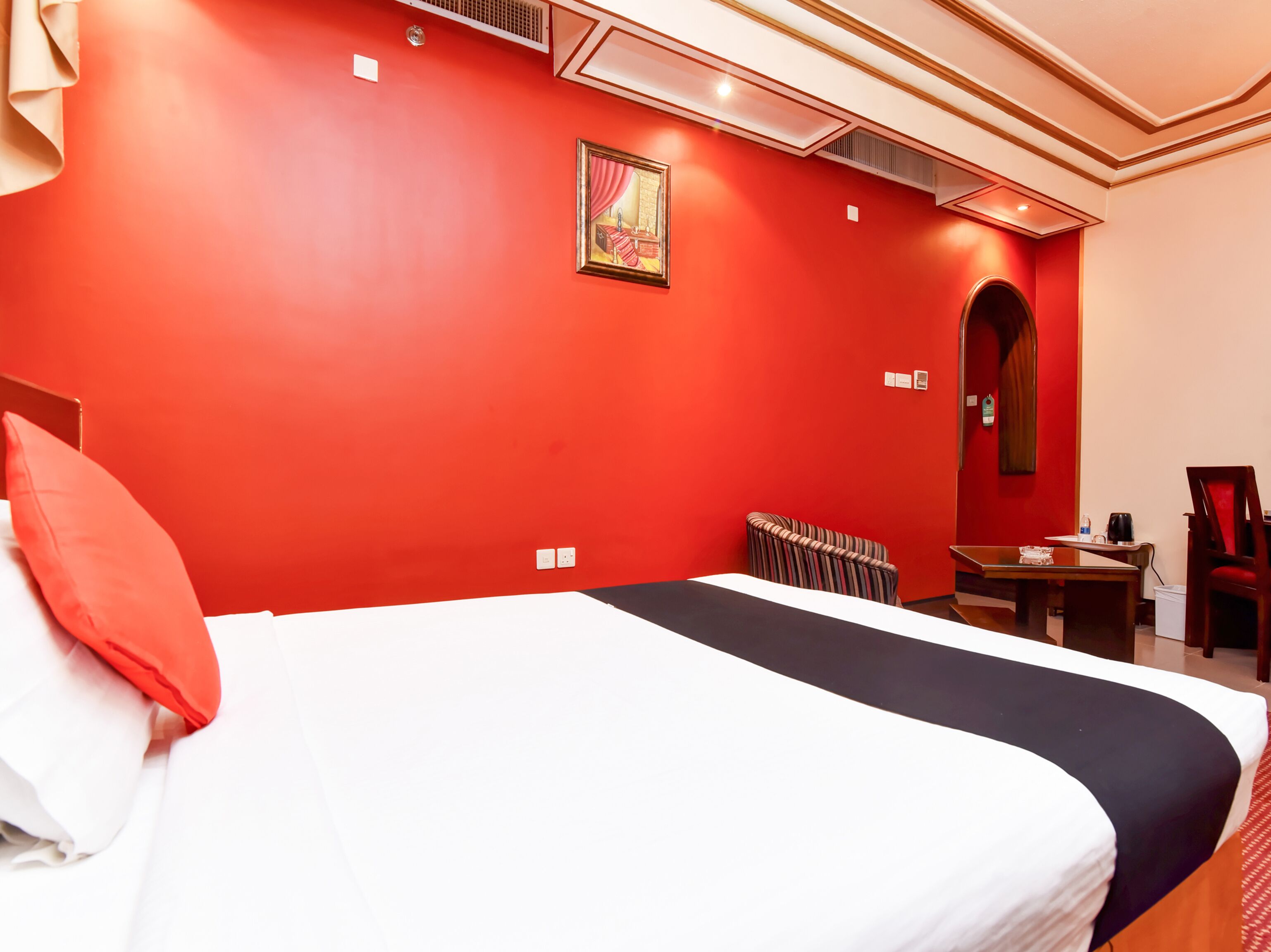 Capital O456 Almansour Grand Hotel