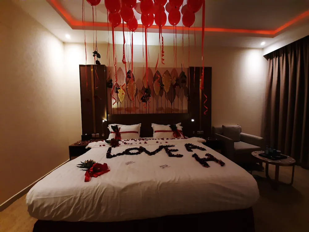 Qasr Alshamal Hotel