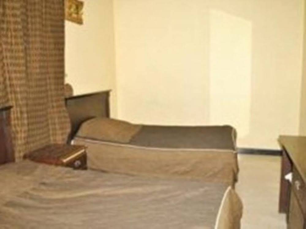Golden Prince Hotel 1