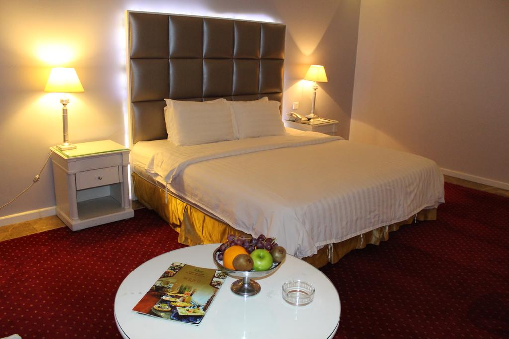 Al Bustan Hotel