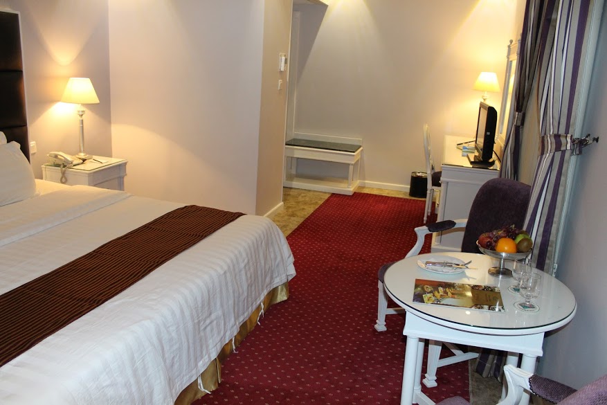 Al Bustan Hotel