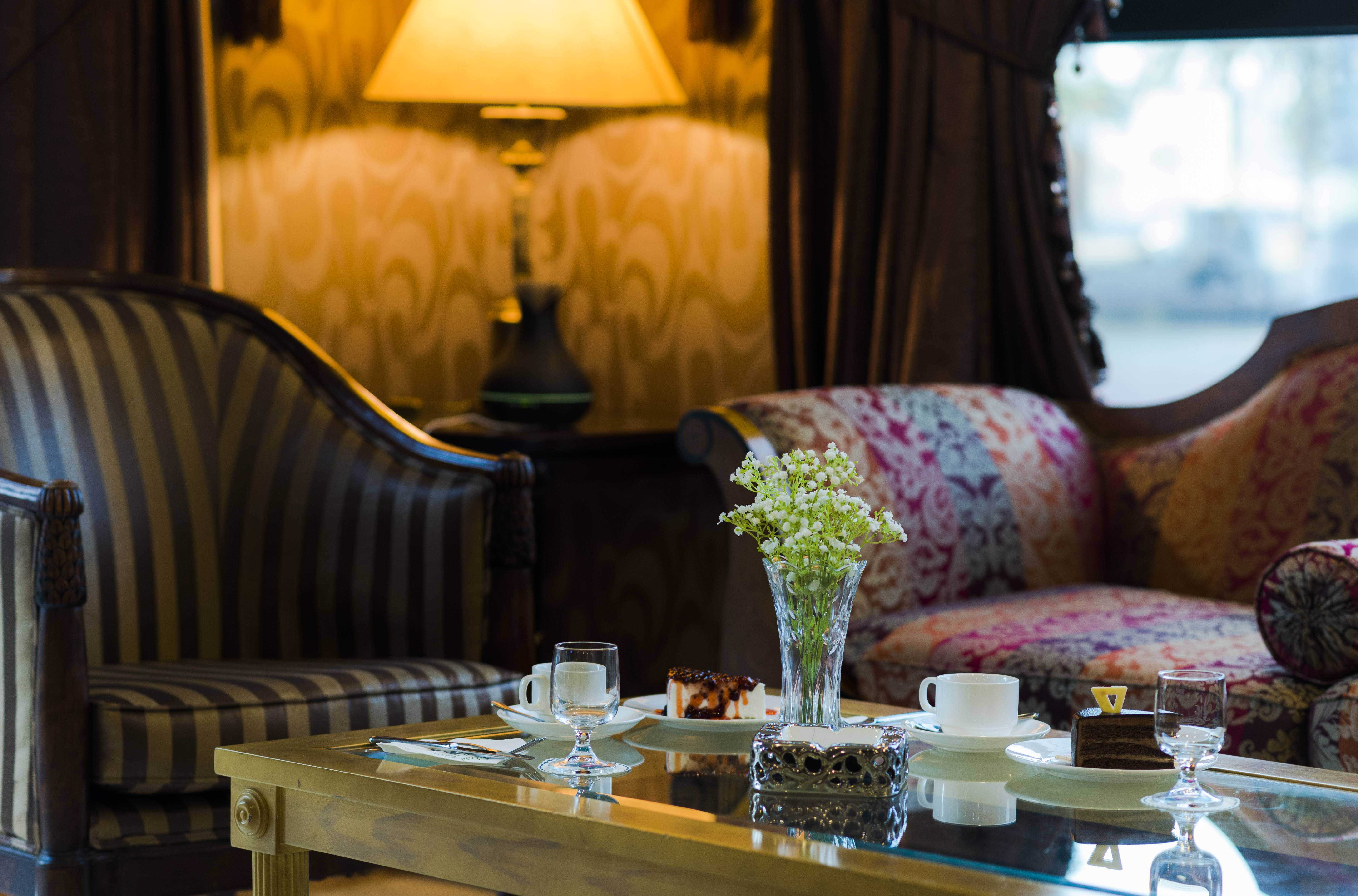 Al Bustan Hotel