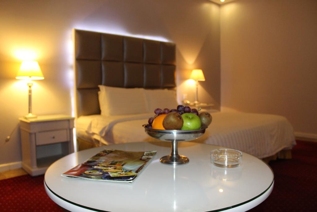 Al Bustan Hotel