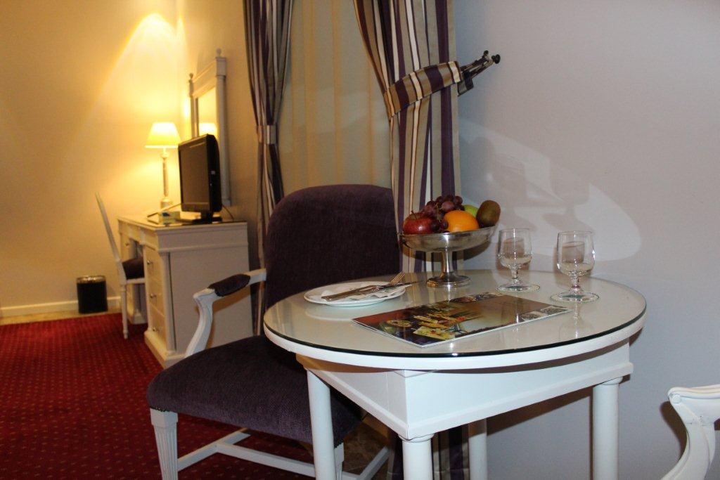 Al Bustan Hotel